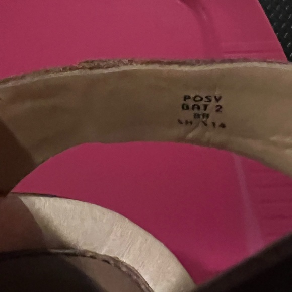 Earth Brown Leather Wedge Sandals 8 - Picture 9 of 9